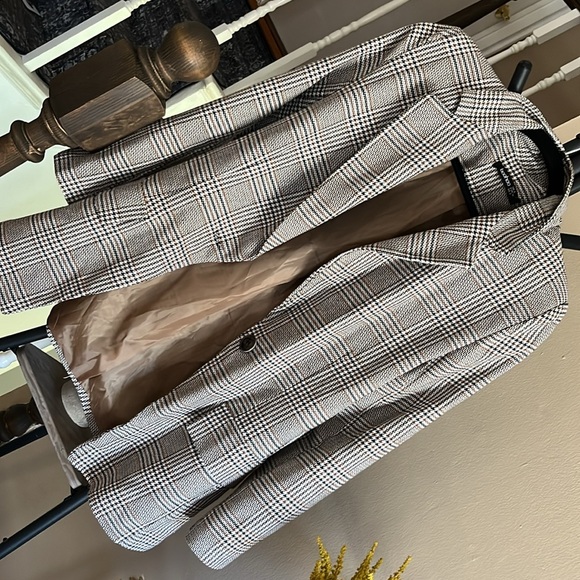 Patterned Blazer - Picture 2 of 11